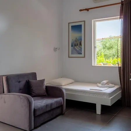 Kalamaki  Alexandros Seaside Family Apartments & Villas - Paradise, 7' From Petalidi מראה חיצוני תמונה
