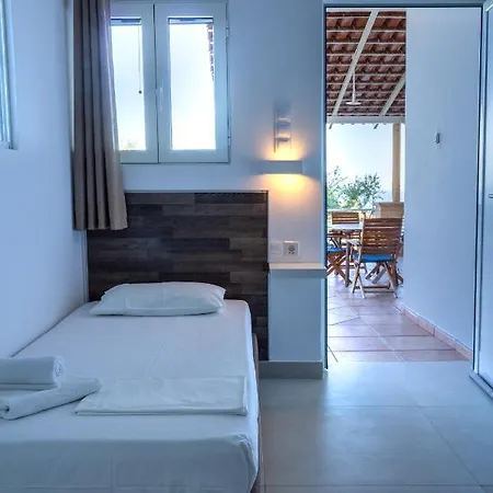 Kalamaki  Alexandros Seaside Family Apartments & Villas - Paradise, 7' From Petalidi מראה חיצוני תמונה