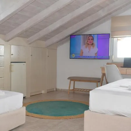 Kalamaki  Alexandros Seaside Family Apartments & Villas - Paradise, 7' From Petalidi מראה חיצוני תמונה